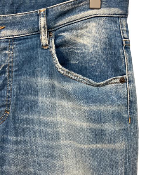 DSQUARED2（ディースクエアード）DSQUARED2 (ディースクエアード) 加工デニムパンツ インディゴ サイズ:50の古着・服飾アイテム