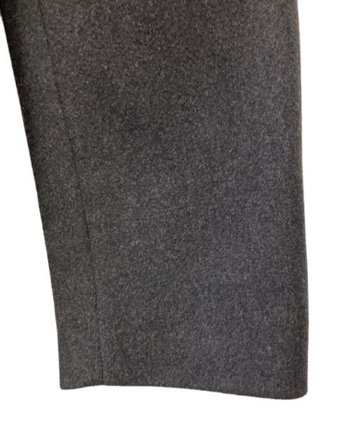 ARMANI COLLEZIONI（アルマーニ コレツィオーニ）ARMANI COLLEZIONI (アルマーニ コレツィオーニ) チェスターコート グレー サイズ:Fの古着・服飾アイテム