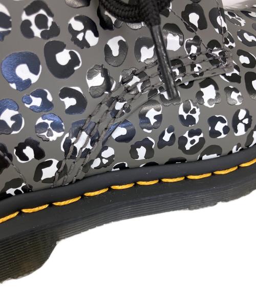 Dr.Martens（ドクターマーチン）Dr.Martens (ドクターマーチン) レースアップブーツ グレー×ブラック サイズ:UK4の古着・服飾アイテム