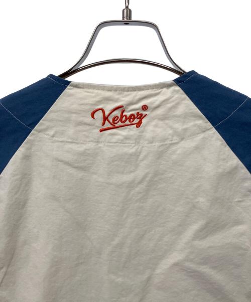 KEBOZ（ケボズ）KEBOZ (ケボズ) ベースボールシャツ アイボリー×ブルー サイズ:Sの古着・服飾アイテム