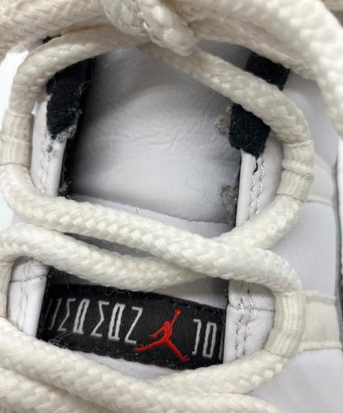 NIKE（ナイキ）NIKE (ナイキ) AIR JORDAN11 LOW RETRO ホワイト×ブラック サイズ:27.5の古着・服飾アイテム