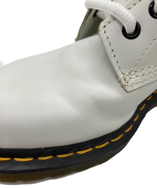 Dr.Martens（ドクターマーチン）Dr.Martens (ドクターマーチン) 10ホールブーツ ホワイト サイズ:25㎝の古着・服飾アイテム