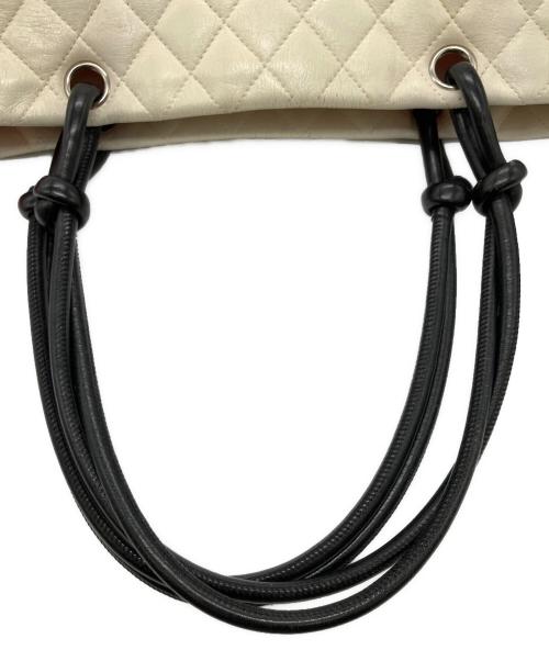 CHANEL（シャネル）CHANEL (シャネル) トートバッグ ホワイトの古着・服飾アイテム