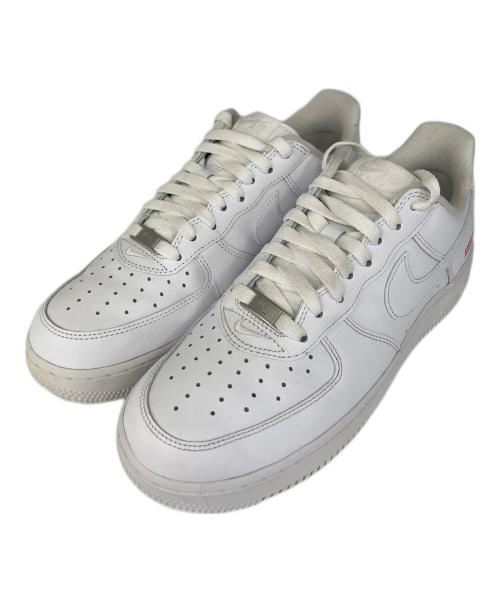 NIKE（ナイキ）NIKE (ナイキ) SUPREME (シュプリーム) AIR FORCE1 LOW（エアフォース） ホワイト サイズ:US8の古着・服飾アイテム
