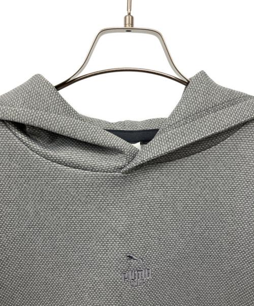 PUMA（プーマ）PUMA (プーマ) プルオーバーパーカー ライトグレー サイズ:Mの古着・服飾アイテム