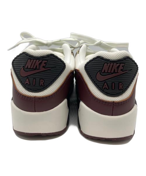 NIKE（ナイキ）NIKE (ナイキ) スニーカー ブラウン×ホワイト サイズ:24.5cmの古着・服飾アイテム