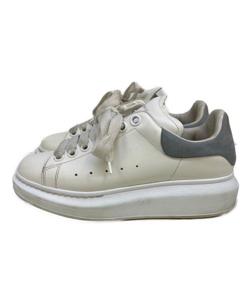 ALEXANDER McQUEEN（アレキサンダーマックイーン）ALEXANDER McQUEEN (アレキサンダーマックイーン) スニーカー ホワイト サイズ:23の古着・服飾アイテム