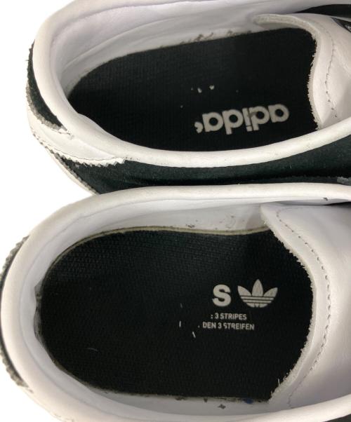 adidas（アディダス）adidas (アディダス) スニーカー ブラック サイズ:25の古着・服飾アイテム