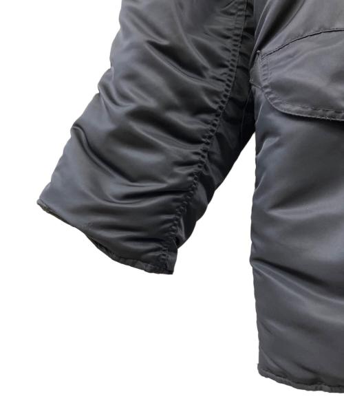 ALPHA INDUSTRIES（アルファインダストリーズ）ALPHA INDUSTRIES (アルファインダストリーズ) 中綿ジャケット ブラック サイズ:Lの古着・服飾アイテム