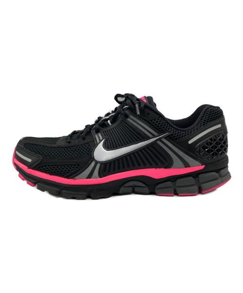 NIKE（ナイキ）NIKE (ナイキ) ZOOM VOMERO 5(ズーム　ボメロ　５) ブラック×ピンク サイズ:28.5cmの古着・服飾アイテム