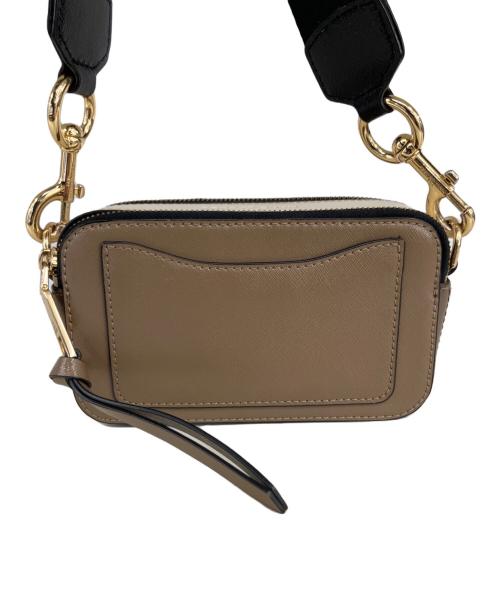 MARC JACOBS（マークジェイコブス）MARC JACOBS (マークジェイコブス) ショルダーバッグ ベージュ×ブラックの古着・服飾アイテム