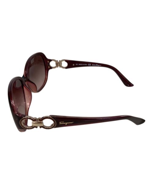 Salvatore Ferragamo（サルヴァトーレ フェラガモ）Salvatore Ferragamo (サルヴァトーレ フェラガモ) サングラス レッドの古着・服飾アイテム