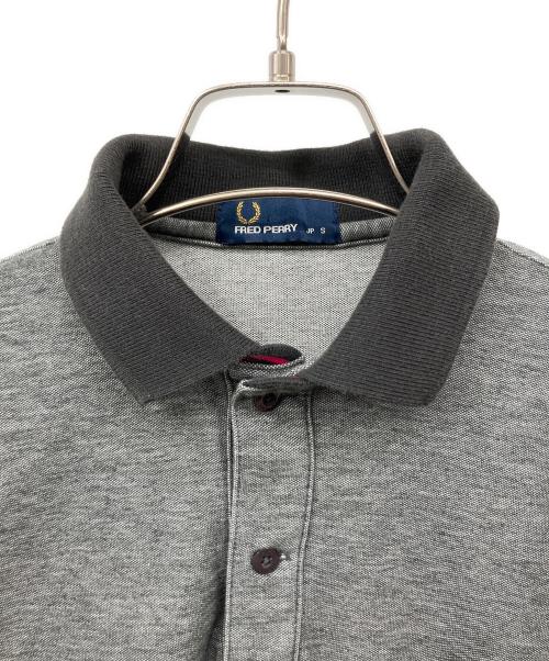 FRED PERRY（フレッドペリー）FRED PERRY (フレッドペリー) ポロシャツ グレー サイズ:Sの古着・服飾アイテム