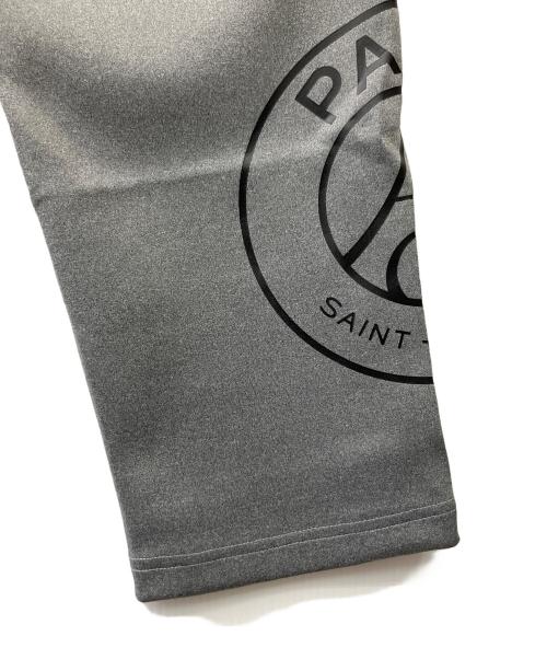 Paris Saint-Germain（パリサンジェルマン）PARIS SAINT-GERMAIN (パリサンジェルマン) トレーニングパンツ ライトグレー サイズ:XXL 未使用品の古着・服飾アイテム