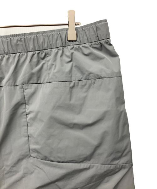OAKLEY（オークリー）OAKLEY (オークリー) トレーニングパンツ ライトグレー サイズ:XL 未使用品の古着・服飾アイテム