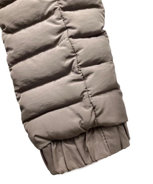 MONCLER（モンクレール）MONCLER (モンクレール) ロングダウンジャケット グレー サイズ:Fの古着・服飾アイテム