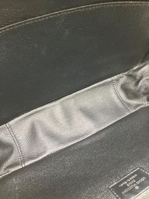 LOUIS VUITTON（ルイ ヴィトン）LOUIS VUITTON (ルイ ヴィトン) クラッチバッグの古着・服飾アイテム