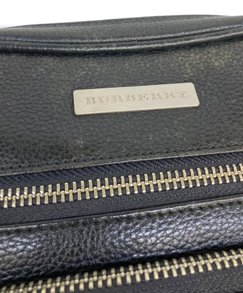 BURBERRY（バーバリー）BURBERRY (バーバリー) ショルダーバッグ ブラックの古着・服飾アイテム