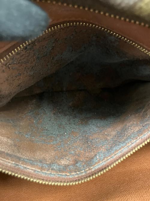 LOUIS VUITTON（ルイ ヴィトン）LOUIS VUITTON (ルイ ヴィトン) ショルダーバッグ ブラウンの古着・服飾アイテム