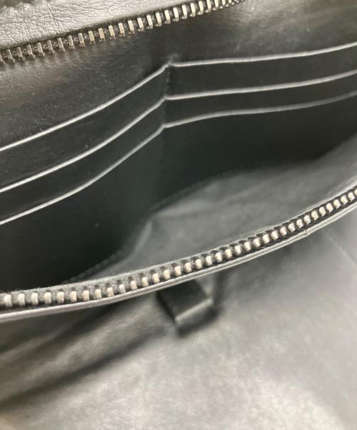 BOTTEGA VENETA（ボッテガベネタ）BOTTEGA VENETA (ボッテガベネタ) クラッチバッグ ブラックの古着・服飾アイテム