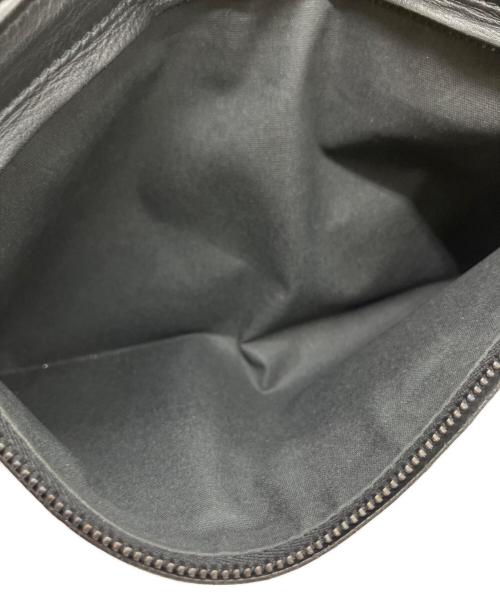 BOTTEGA VENETA（ボッテガベネタ）BOTTEGA VENETA (ボッテガベネタ) クラッチバッグ ブラックの古着・服飾アイテム