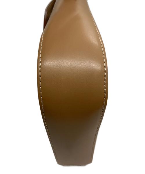 IACUCCI（イアクッチ）IACUCCI (イアクッチ) ショルダーバッグ ベージュの古着・服飾アイテム