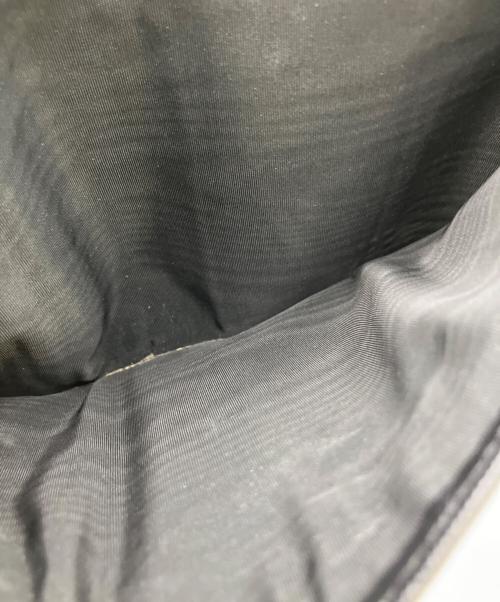 PRADA（プラダ）PRADA (プラダ) 3つ折り財布 ブラックの古着・服飾アイテム