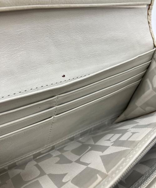 FURLA（フルラ）FURLA (フルラ) 長財布 ホワイトの古着・服飾アイテム