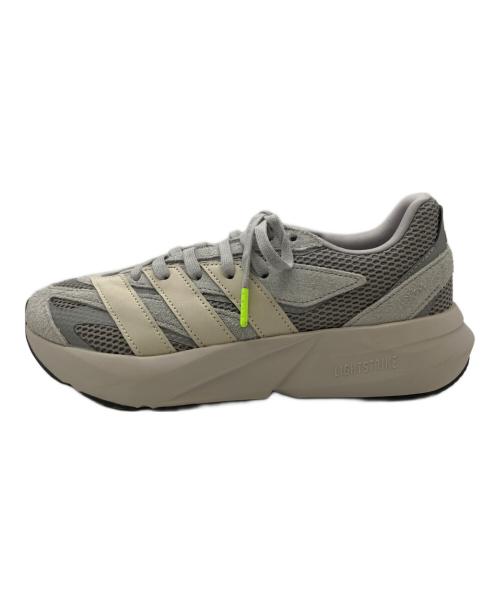 adidas（アディダス）adidas (アディダス) スニーカー ライトグレー サイズ:26.5の古着・服飾アイテム