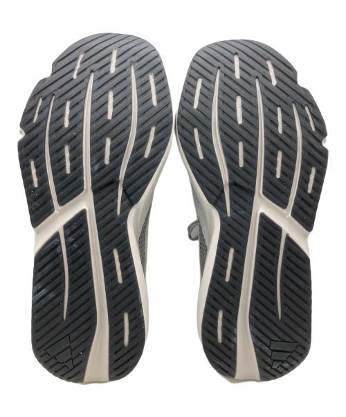 adidas（アディダス）adidas (アディダス) スニーカー ライトグレー サイズ:26.5の古着・服飾アイテム