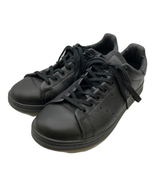 adidas（アディダス）adidas (アディダス) スニーカー ブラック サイズ:23.5cmの古着・服飾アイテム