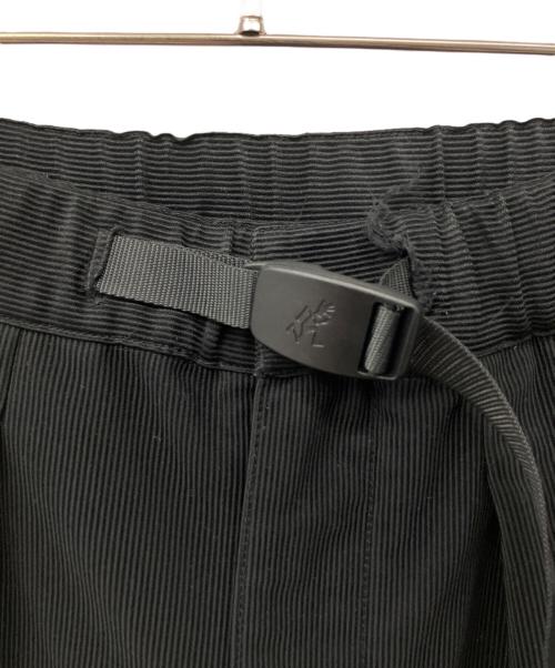 GRAMICCI（グラミチ）GRAMICCI (グラミチ) WHITE MOUNTAINEERING (ホワイトマウンテ二アニング) 3タック ワイド コーデュロイパンツ ブラック サイズ:2の古着・服飾アイテム