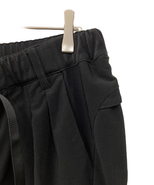 GRAMICCI（グラミチ）GRAMICCI (グラミチ) WHITE MOUNTAINEERING (ホワイトマウンテ二アニング) 3タック ワイド コーデュロイパンツ ブラック サイズ:2の古着・服飾アイテム