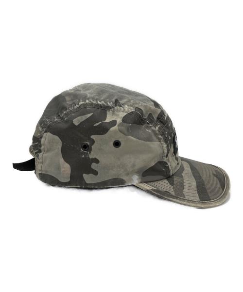 SUPREME（シュプリーム）Supreme (シュプリーム) キャップ グレー×ホワイトの古着・服飾アイテム