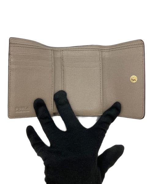 FURLA（フルラ）FURLA (フルラ) 3つ折り財布 グレーの古着・服飾アイテム