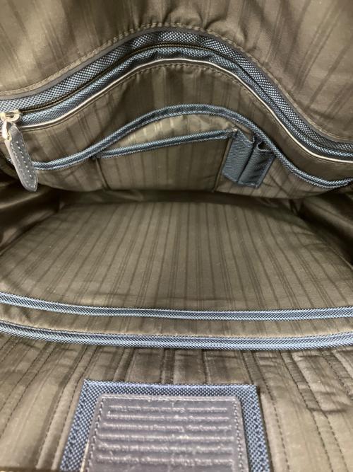 TUMI（トゥミ）TUMI (トゥミ) リュック ネイビーの古着・服飾アイテム