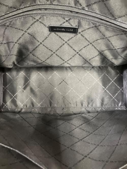 MICHAEL KORS（マイケルコース）MICHAEL KORS (マイケルコース) トートバッグ ブラックの古着・服飾アイテム