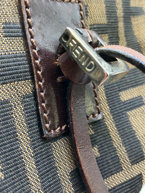 FENDI（フェンディ）FENDI (フェンディ) ハンドバッグ ブラウンの古着・服飾アイテム