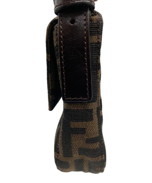 FENDI（フェンディ）FENDI (フェンディ) ショルダーバッグ ブラウンの古着・服飾アイテム