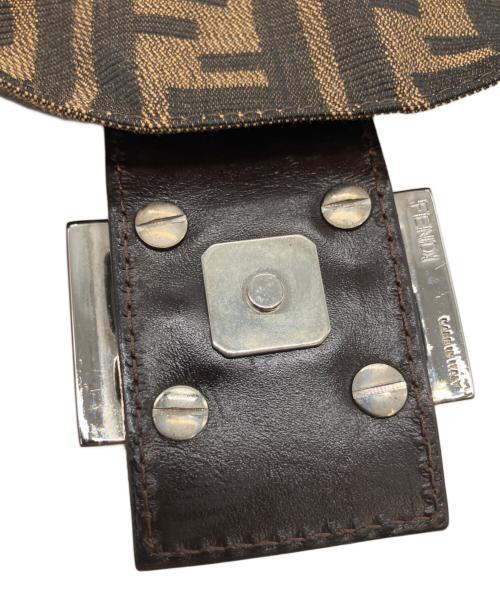 FENDI（フェンディ）FENDI (フェンディ) ショルダーバッグ ブラウンの古着・服飾アイテム