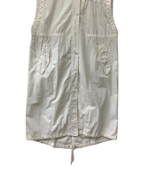 SLY（スライ）SLY (スライ) ノースリーブコート ホワイト サイズ:F 未使用品の古着・服飾アイテム