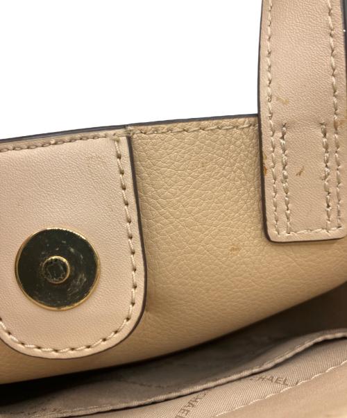MICHAEL KORS（マイケルコース）MICHAEL KORS (マイケルコース) ハンドバッグ ベージュの古着・服飾アイテム