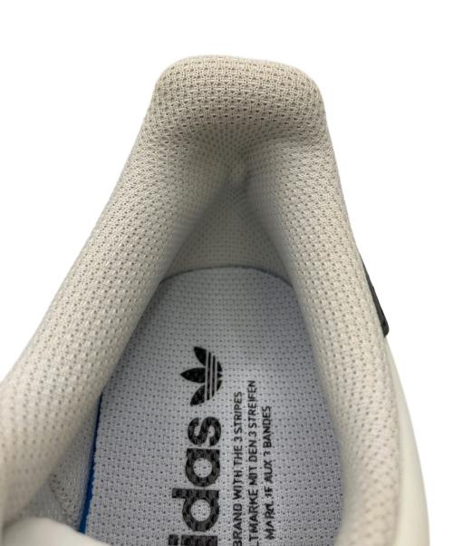 adidas（アディダス）adidas (アディダス) スニーカー ホワイト サイズ:24.5cmの古着・服飾アイテム