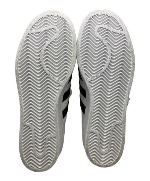 adidas（アディダス）adidas (アディダス) スニーカー ホワイト サイズ:24.5cmの古着・服飾アイテム
