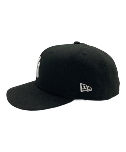 New Era（ニューエラ）New Era (ニューエラ) Supreme (シュプリーム) キャップ ブラックの古着・服飾アイテム