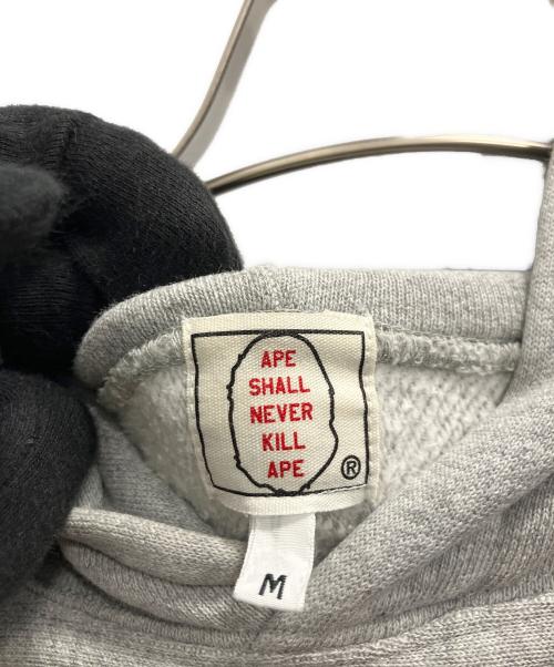 A BATHING APE（アベイシングエイプ）A BATHING APE (ア ベイシング エイプ) BAPE CAFEパーカー グレー サイズ:Мの古着・服飾アイテム