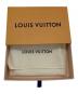 中古・古着 LOUIS VUITTON (ルイ ヴィトン) パスポートカバー クーヴェルテュール・パスポール ブラック：40000円