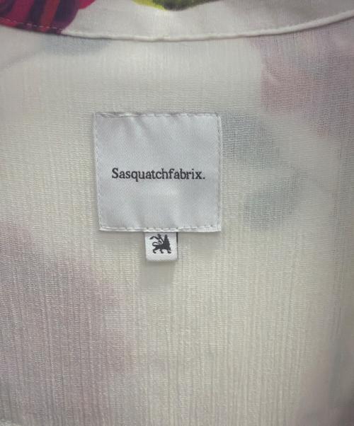 SASQUATCHfabrix.（サスクワッチファブリックス）SASQUATCHfabrix. (サスクワッチファブリックス) ROSE SAFARI H/S SHIRT ホワイト サイズ:Мの古着・服飾アイテム