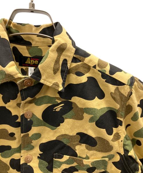 BATHING APE（ベイシング・エイプ）BATHING APE (ベイシング・エイプ) 半袖シャツ イエロー サイズ:ＸＳの古着・服飾アイテム