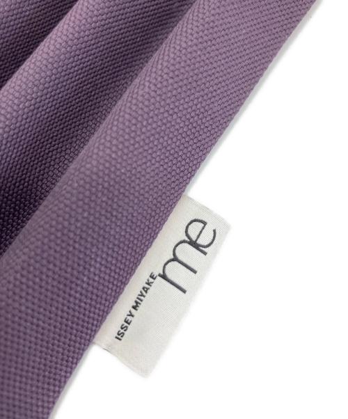 me ISSEY MIYAKE（ミーイッセイ ミヤケ）me ISSEY MIYAKE (ミーイッセイ ミヤケ) プリーツショルダーバッグ パープルの古着・服飾アイテム